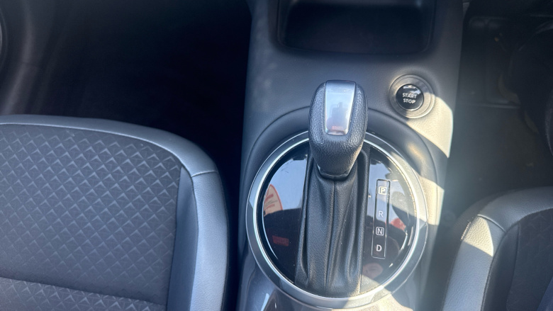 Nissan Juke 1.6 Hybrid N-Connecta 5dr Auto Hybrid Hatchback